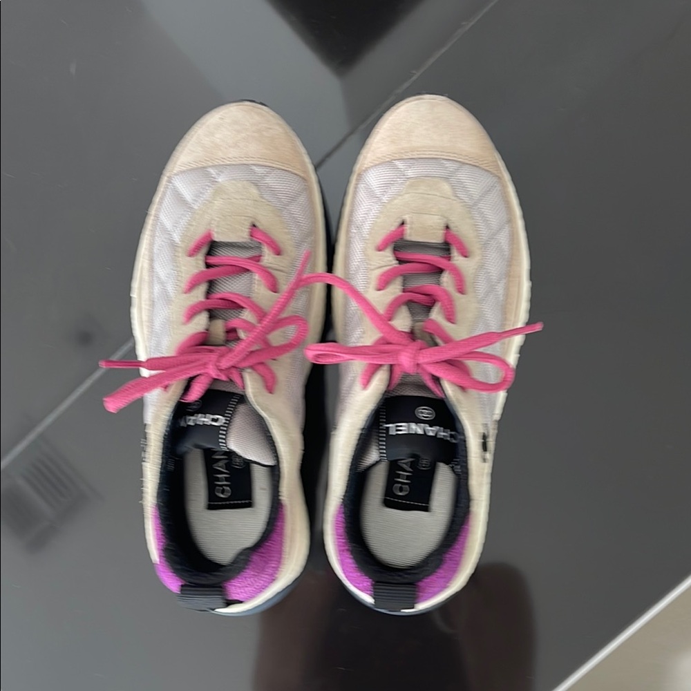 CHANEL Women's Beige and Pink Sneakers - Picture 3 of 15